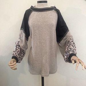 Easel Los Angeles, casual pullover long sleeve shirt.